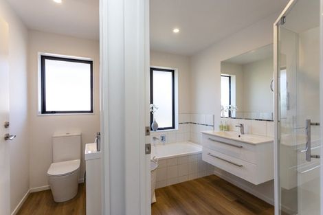 Photo of property in 37 Whitburn Avenue, Halswell, Christchurch, 8025