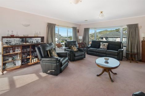 Photo of property in 3 Swinford Crescent, Johnsonville, Wellington, 6037