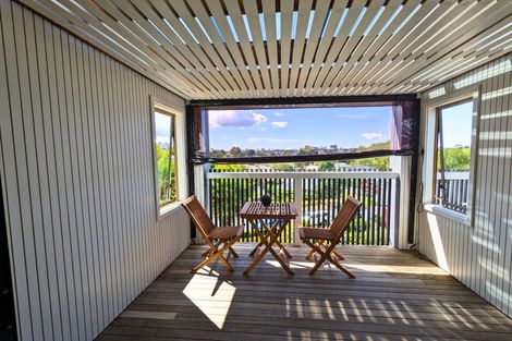 Photo of property in 19 Millstream Drive, Henderson, Auckland, 0610