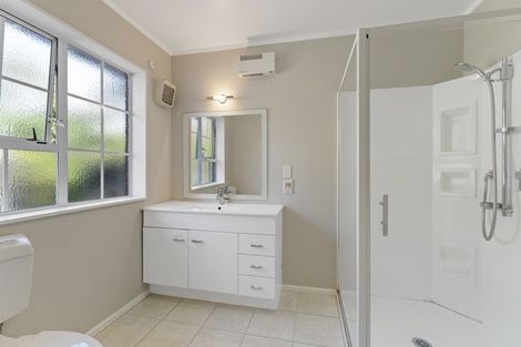 Photo of property in 469a Te Moana Road, Waikanae, 5036