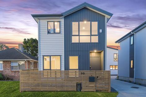 Photo of property in 35a Hereford Street, Te Atatu Peninsula, Auckland, 0610