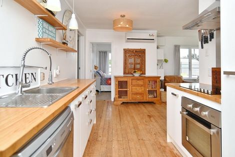 Photo of property in 31 Chamberlain Avenue, Amberley, 7481