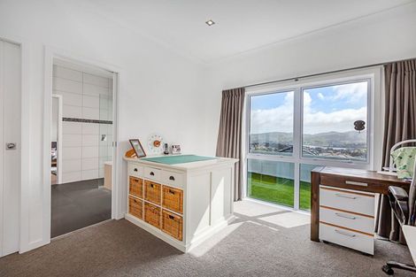 Photo of property in 9 Ships Cove, Whitby, Porirua, 5024