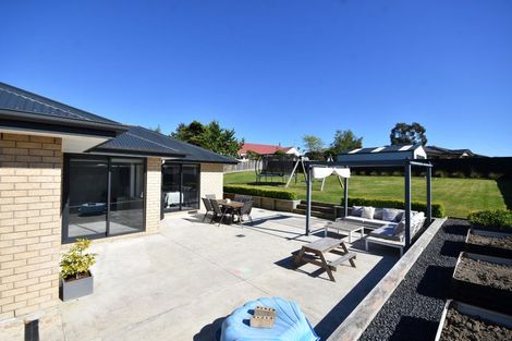 Photo of property in 48 Heathfield Drive, Mosgiel, 9024