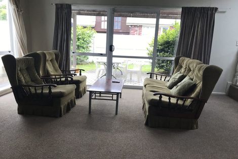 Photo of property in 1/271 Memorial Avenue, Burnside, Christchurch, 8053