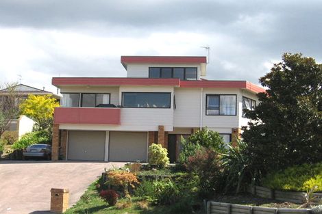 Photo of property in 3 Farr Road, West Harbour, Auckland, 0618