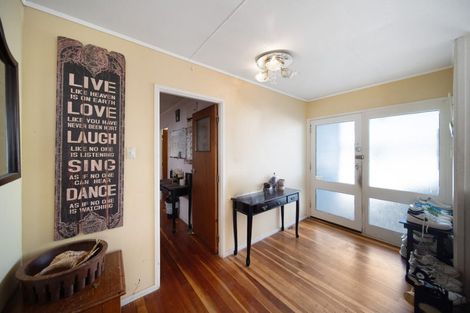 Photo of property in 11 Citril Place, Red Hill, Papakura, 2110