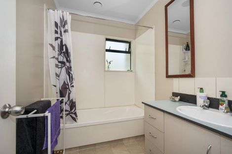 Photo of property in 82 Esmeralda Street, Welcome Bay, Tauranga, 3112