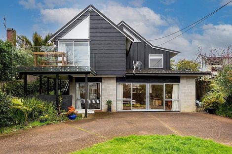 Photo of property in 4 High Street, Devonport, Auckland, 0624