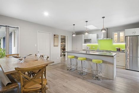 Photo of property in 77 Sarabande Avenue, Redwood, Christchurch, 8051