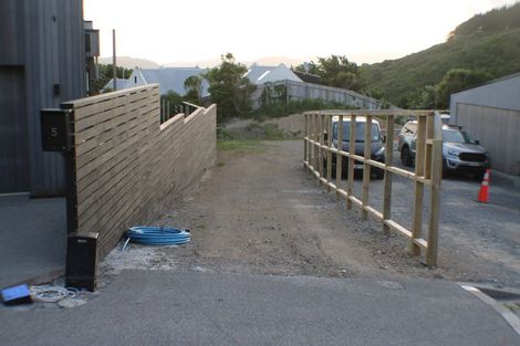 Photo of property in 10 Highfield Place, Korokoro, Lower Hutt, 5012