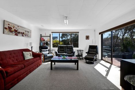 Photo of property in 4 Henui Street, Strandon, New Plymouth, 4312