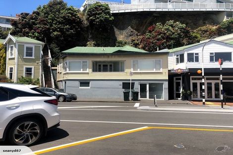 Photo of property in 108 Oriental Parade, Oriental Bay, Wellington, 6011