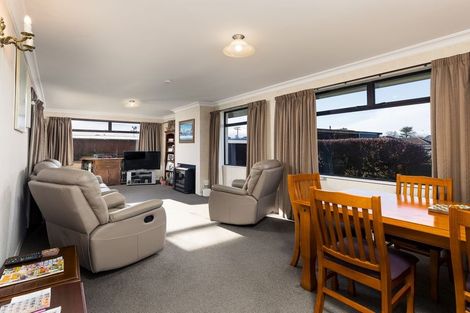 Photo of property in 16 George Street, Waimate, 7924