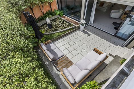 Photo of property in Highwic, 1/32 Hobson Street, Thorndon, Wellington, 6011