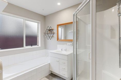 Photo of property in 11 Jadewynn Place, Halswell, Christchurch, 8025