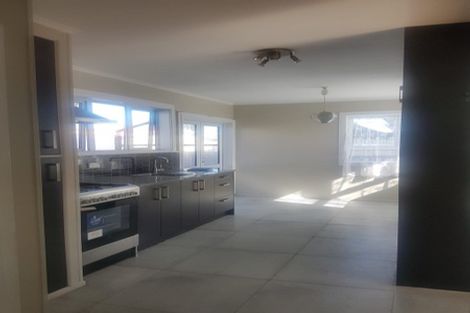 Photo of property in 22 Thompson Terrace, Manurewa, Auckland, 2102