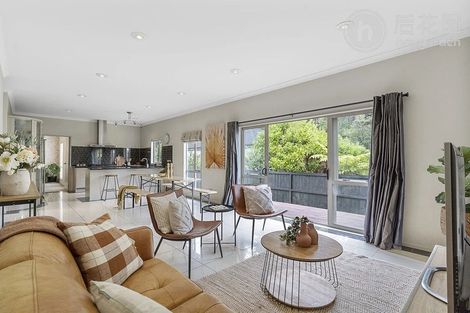 Photo of property in 17 Miromiro Street, Greenhithe, Auckland, 0632