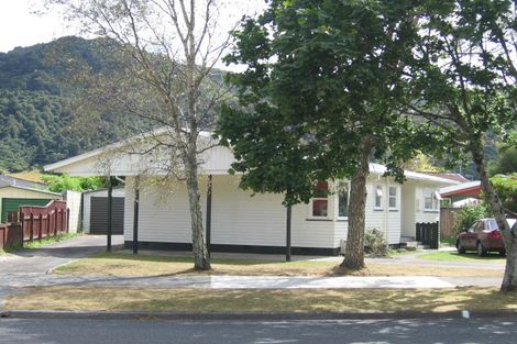 Photo of property in 39 California Drive, Totara Park, Upper Hutt, 5018