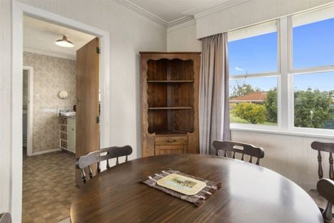 Photo of property in 208 Ngatai Road, Otumoetai, Tauranga, 3110