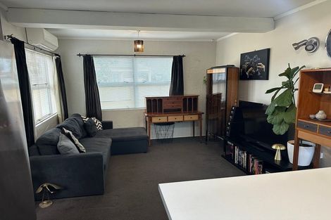 Photo of property in 62 Mcintyre Road, Mangere Bridge, Auckland, 2022