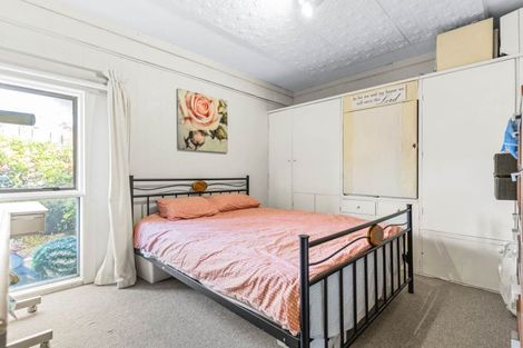 Photo of property in 2/2b Yeoman Place, Howick, Auckland, 2014