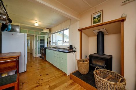 Photo of property in 1 Kaka Road, South Bay, Kaikoura, 7300