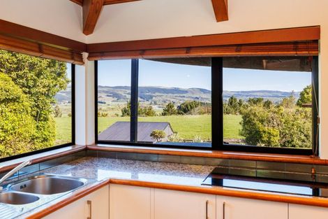 Photo of property in 232 Hendersons Line, Kelvin Grove, Palmerston North, 4470