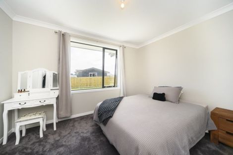 Photo of property in 6 George Street, Bulls, 4818