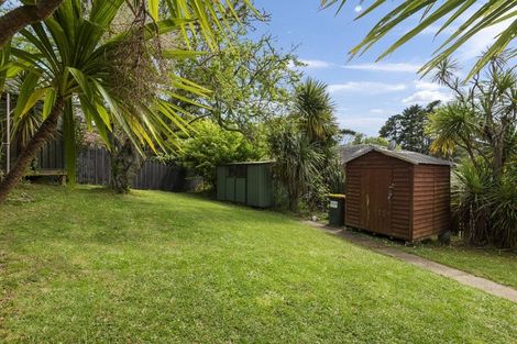 Photo of property in 31 Contessa Drive, Glenfield, Auckland, 0629