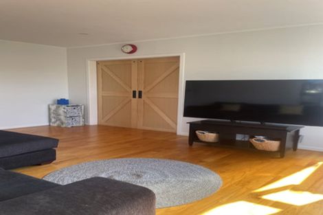 Photo of property in 8 Pandora Place, Pakuranga, Auckland, 2010