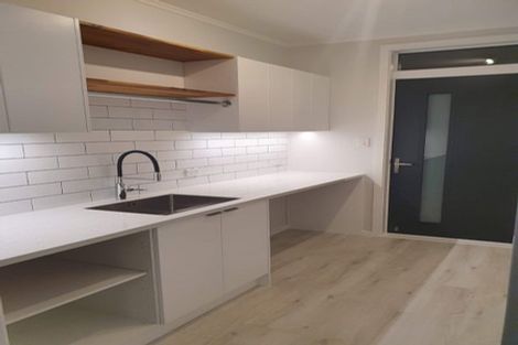 Photo of property in 1/12 Vista Crescent, Maoribank, Upper Hutt, 5018