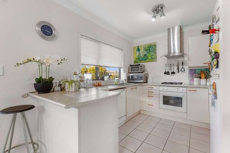 Photo of property in 20 Catalina Drive, Melville, Hamilton, 3206