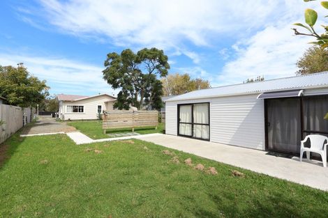 Photo of property in 14 De Lautour Road, Kaiti, Gisborne, 4010