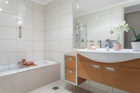 Photo of property in The Heads, 6/29 Muriwai Drive, Whakatane, 3120