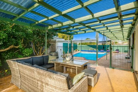 Photo of property in 11 Donegal Crescent, Tamatea, Napier, 4112