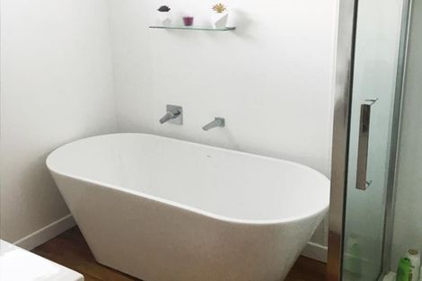 Photo of property in 27 Trafalgar Street, Westown, New Plymouth, 4310