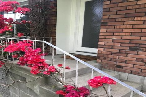 Photo of property in 2/5 Keldale Place, Forrest Hill, Auckland, 0620