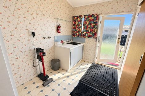 Photo of property in 17 Keir Crescent, Lansdowne, Masterton, 5810