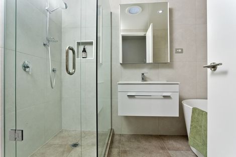 Photo of property in 8 Windlass Street, Long Bay, Auckland, 0630