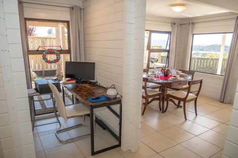 Photo of property in 8 Haekaro Lane, Cable Bay, 0420