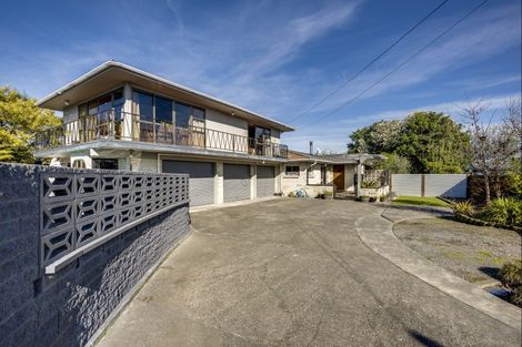 Photo of property in 208 Caroline Place, Mayfair, Hastings, 4122