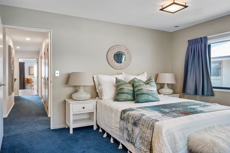 Photo of property in 32a Sunbrae Grove, Mount Maunganui, 3116