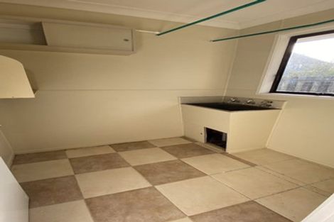 Photo of property in 3 Contessa Drive, Glenfield, Auckland, 0629