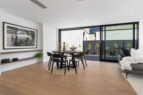 Photo of property in 1c Taunton Green, Papanui, Christchurch, 8052