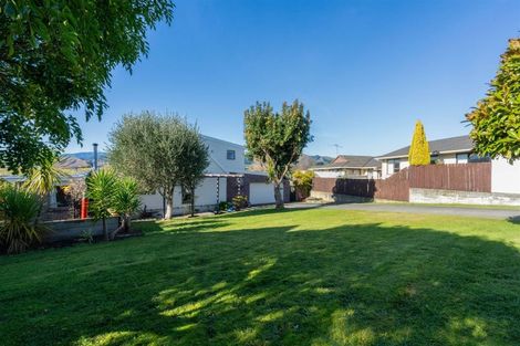 Photo of property in 12 Pohutukawa Crescent, Raumati Beach, Paraparaumu, 5032