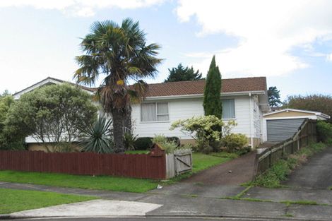 Photo of property in 26 Tomintoul Place, Highland Park, Auckland, 2010