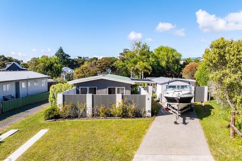 Photo of property in 13 Taranui Place, Mangawhai Heads, Mangawhai, 0505