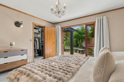 Photo of property in 12 Clare Street, Cambridge, 3434