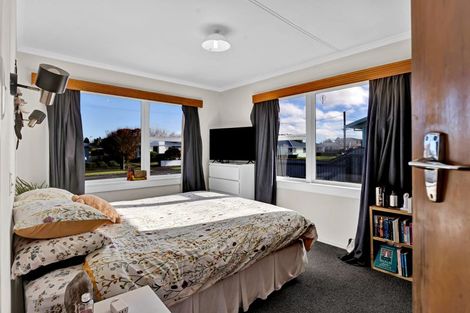 Photo of property in 100 Stanners Street, Eltham, 4322